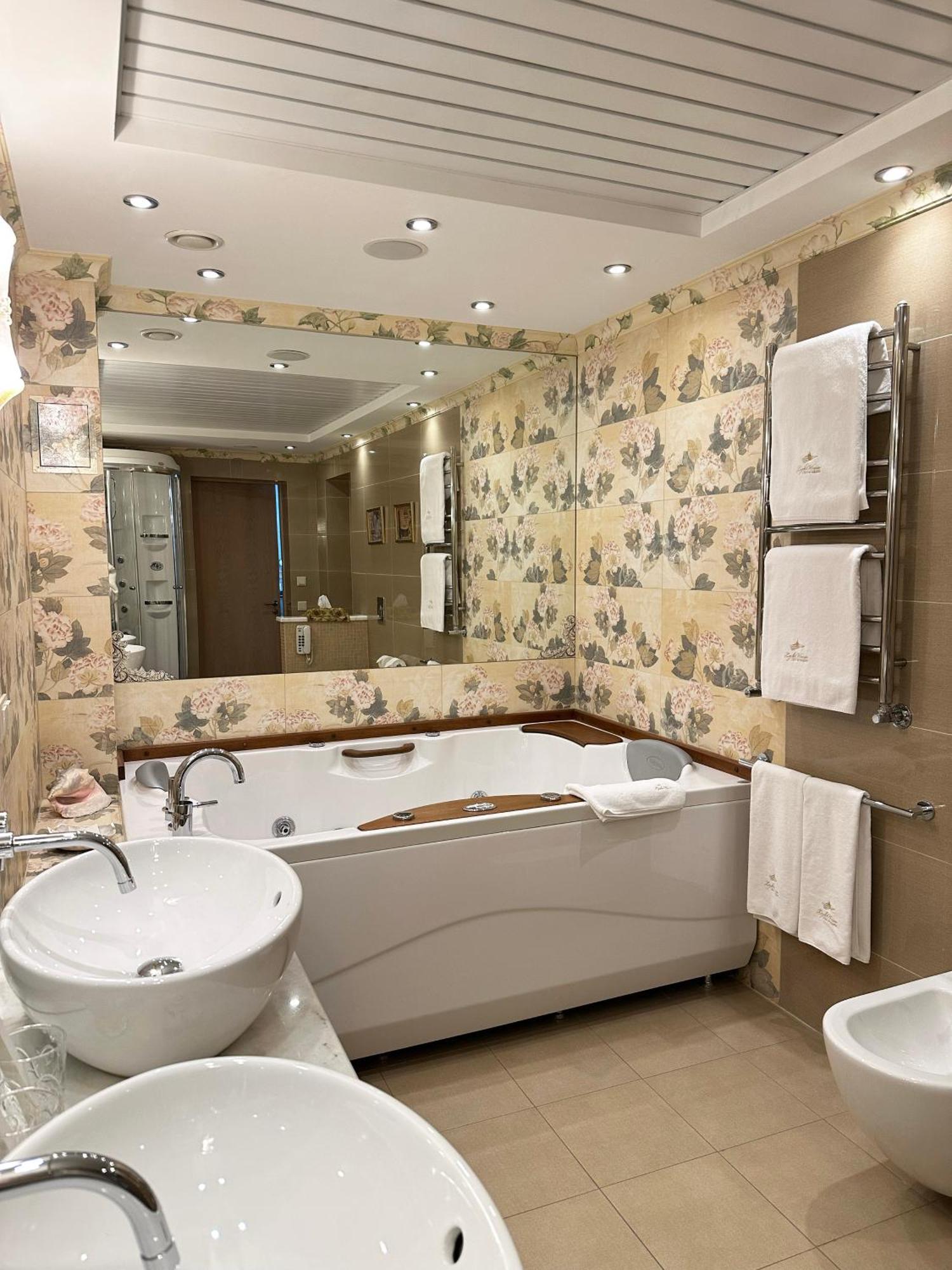 Boutique Hotel Light House Jurmala Ngoại thất bức ảnh